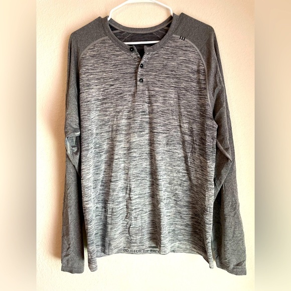 Lululemon Metal Vent Tech Gray Long Sleeve Henley Tee size L - Picture 1 of 7